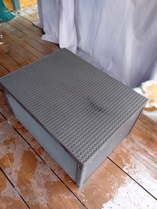 Skrzynia ogrodowa,stolik