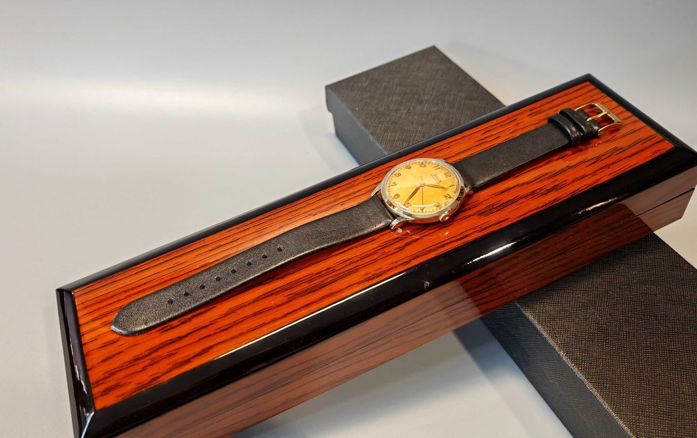 Złoty Zegarek Doxa Antimagnetique 585 14K Mechaniczny 39 mm Duża linia