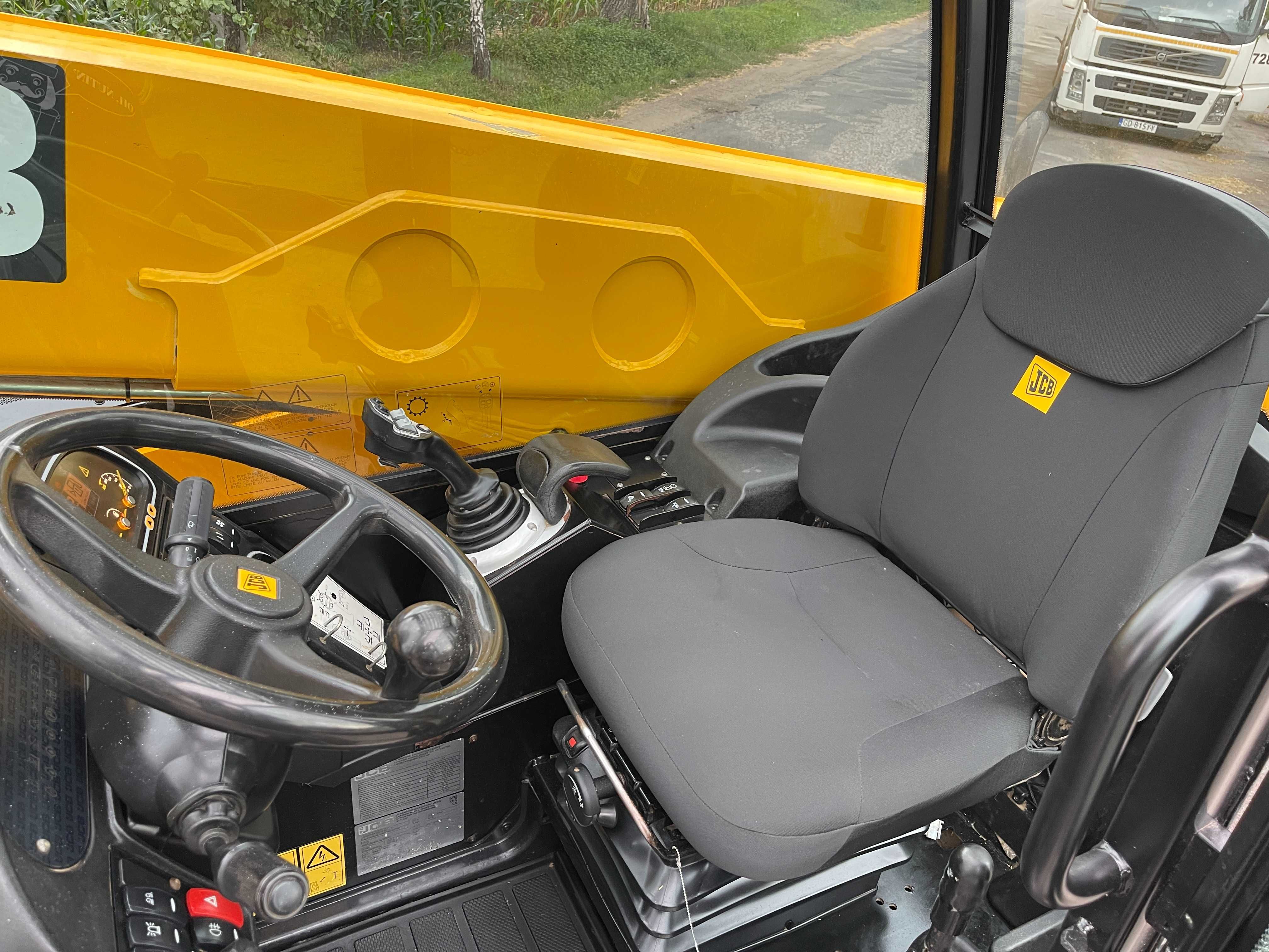 Ładowarka teleskopowa Jcb 531-70 AGRI_2015 ROK_Bardzo ładna_7 Metrów