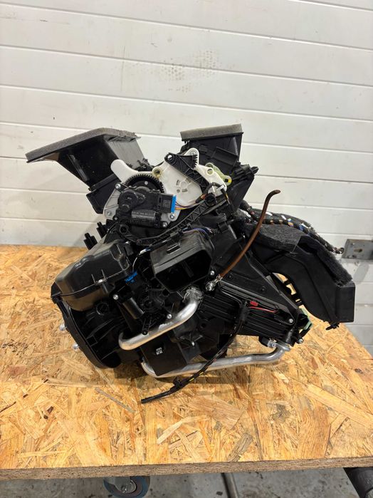 Audi A3 8y octavia 4 leon golf 8 nagrzewnica 5wb.816.005.g