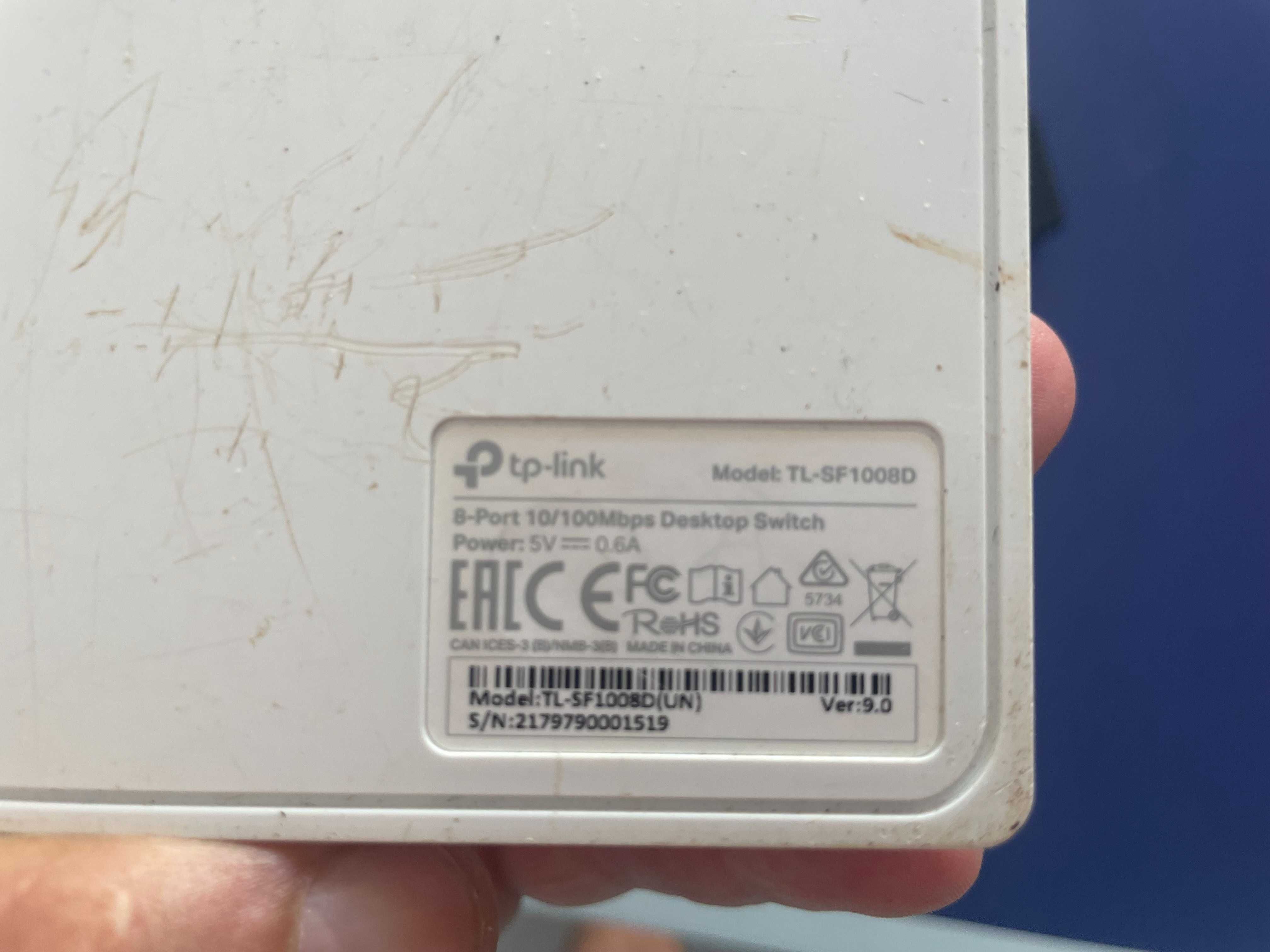 Switch TP-Link TL-SF1008D