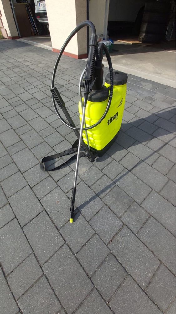 Opryskiwacz Titan 12, jak nowy