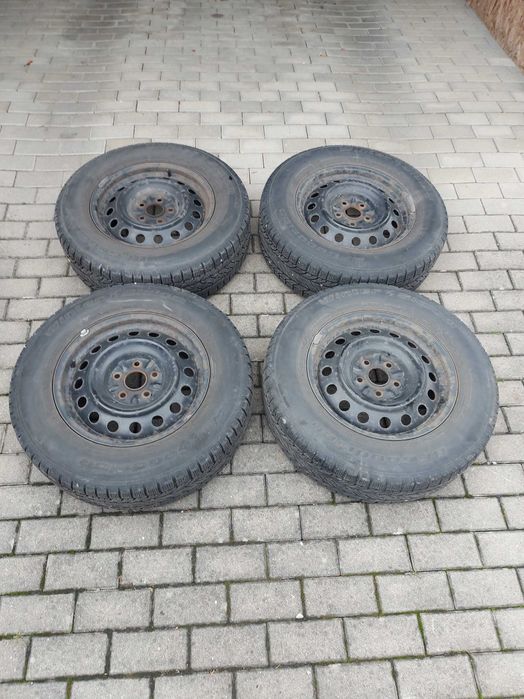 Koła Toyota Rav4 215/70 R16