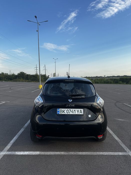 Продам Renault zoe