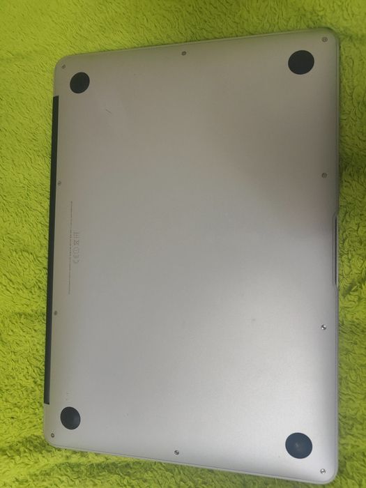 MacBook Air 2017 8/256/i5