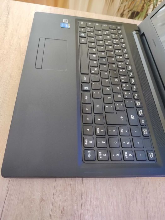 Lenovo  100-15IBD /15.6"/Core i3/ 4Gb RAM /SSD/Intel HD 5500 (1Gb)