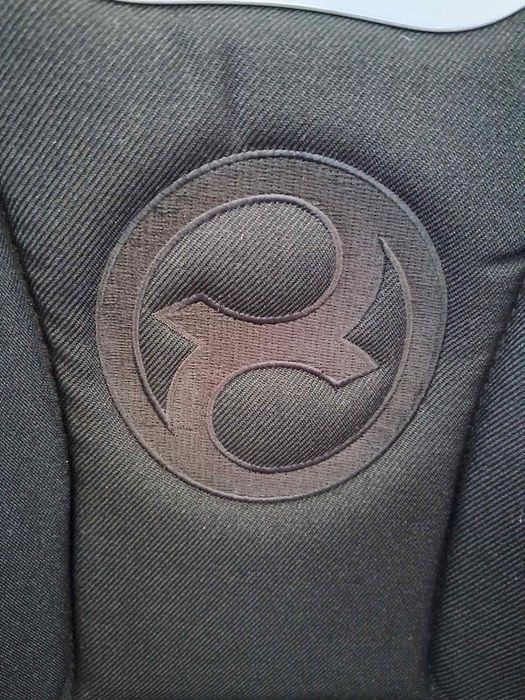 Детское чёрное автокресло модель – Сybex solution Q-3 Fix, (15-50кг).