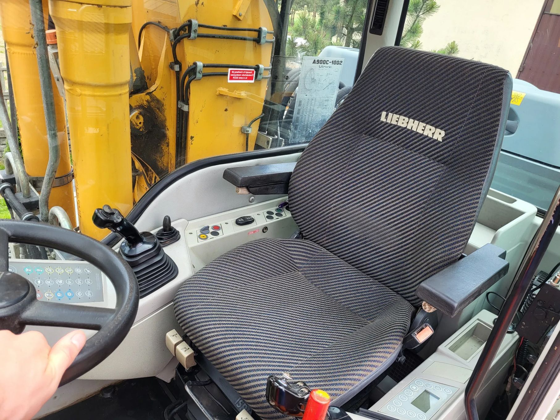 Liebherr A900C  Centralne smarowanie, nowe opony