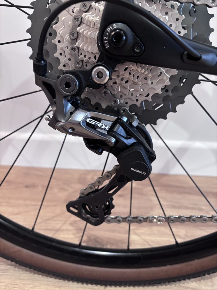 Rower Gravel Fuji Jari 1.3 Carbon esker aspre GRX