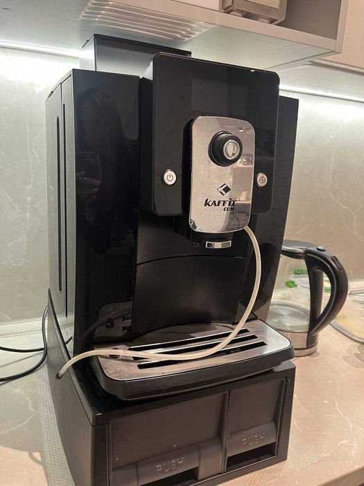 Кавомашина Kaffit 1601 PRO Black