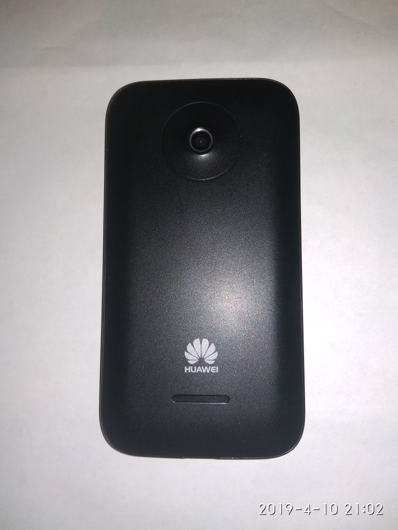 Телефон Huawei Y210D