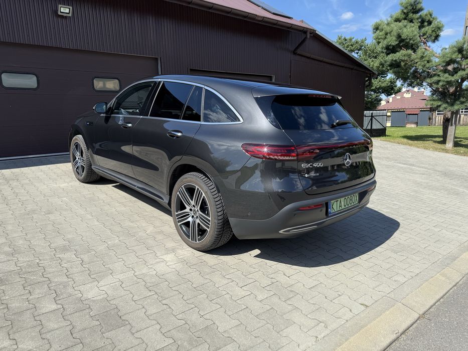 Mercedes Benz eqc400