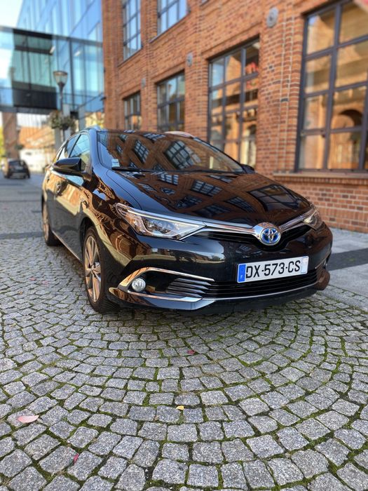Toyota Auris hybryda LIFT PRESTIGE Gotowa do rejestracji