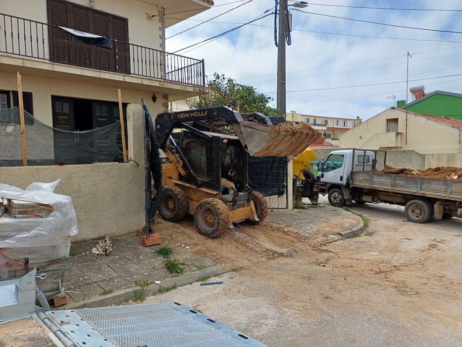 Serviços com Bobcat, MiniGiratoria e com Carrinha