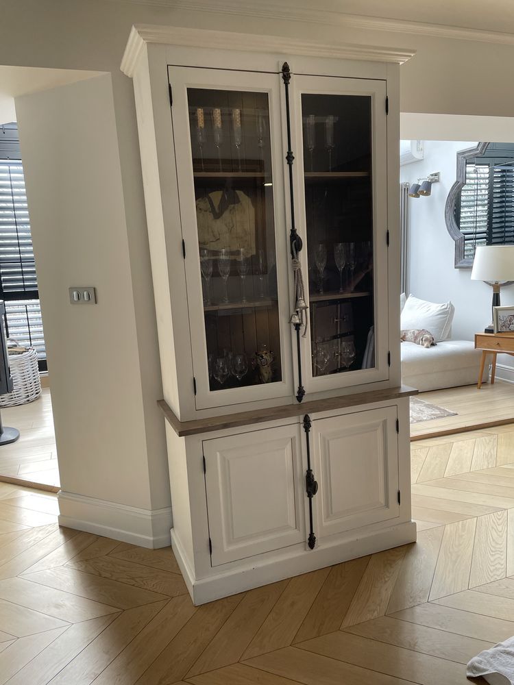 Komoda drewniana MileHome