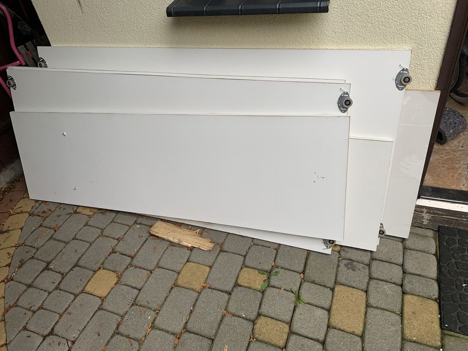 Płyty meblowe oddam.