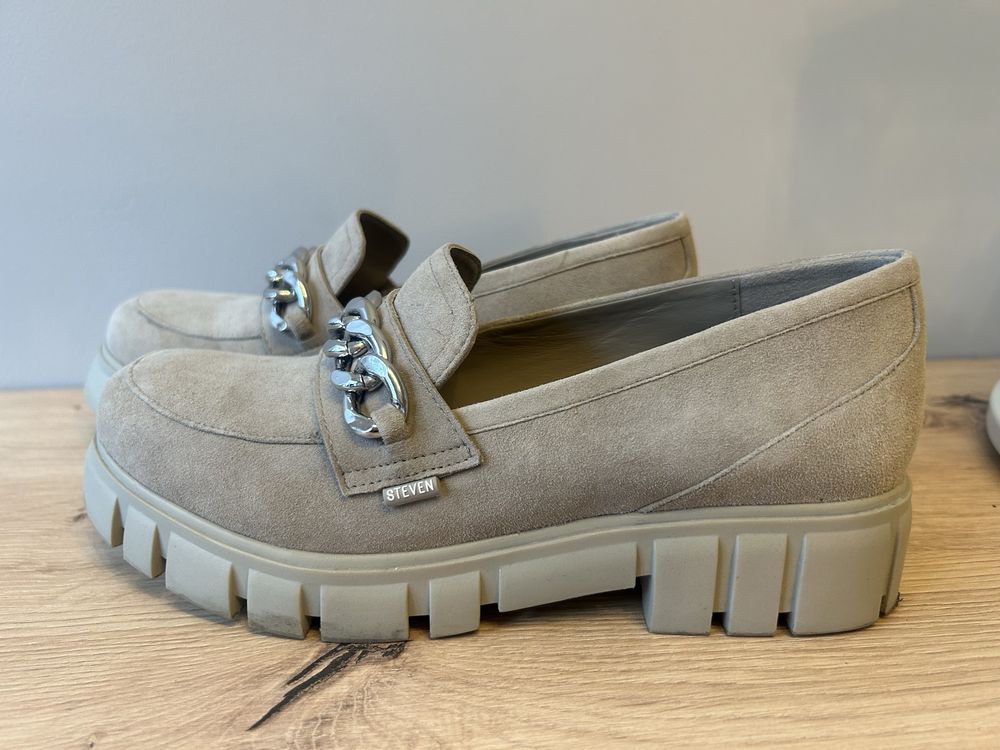 Buty skórzane damskie mokasyny lordsy pótbuty tancuch 38 Steven NY beż