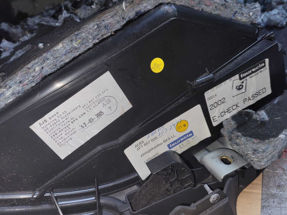 Schowek pasazera audi a6 c6 2005r soul Europa