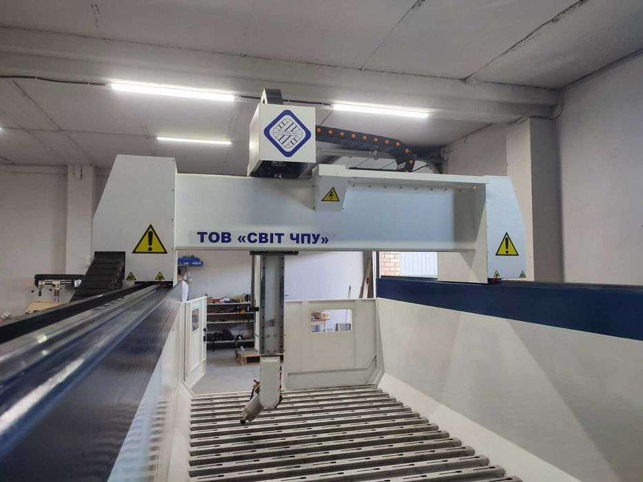 Верстат з ЧПУ ЧПК CNC фрезер, 5ти осьовий, п'ять осей