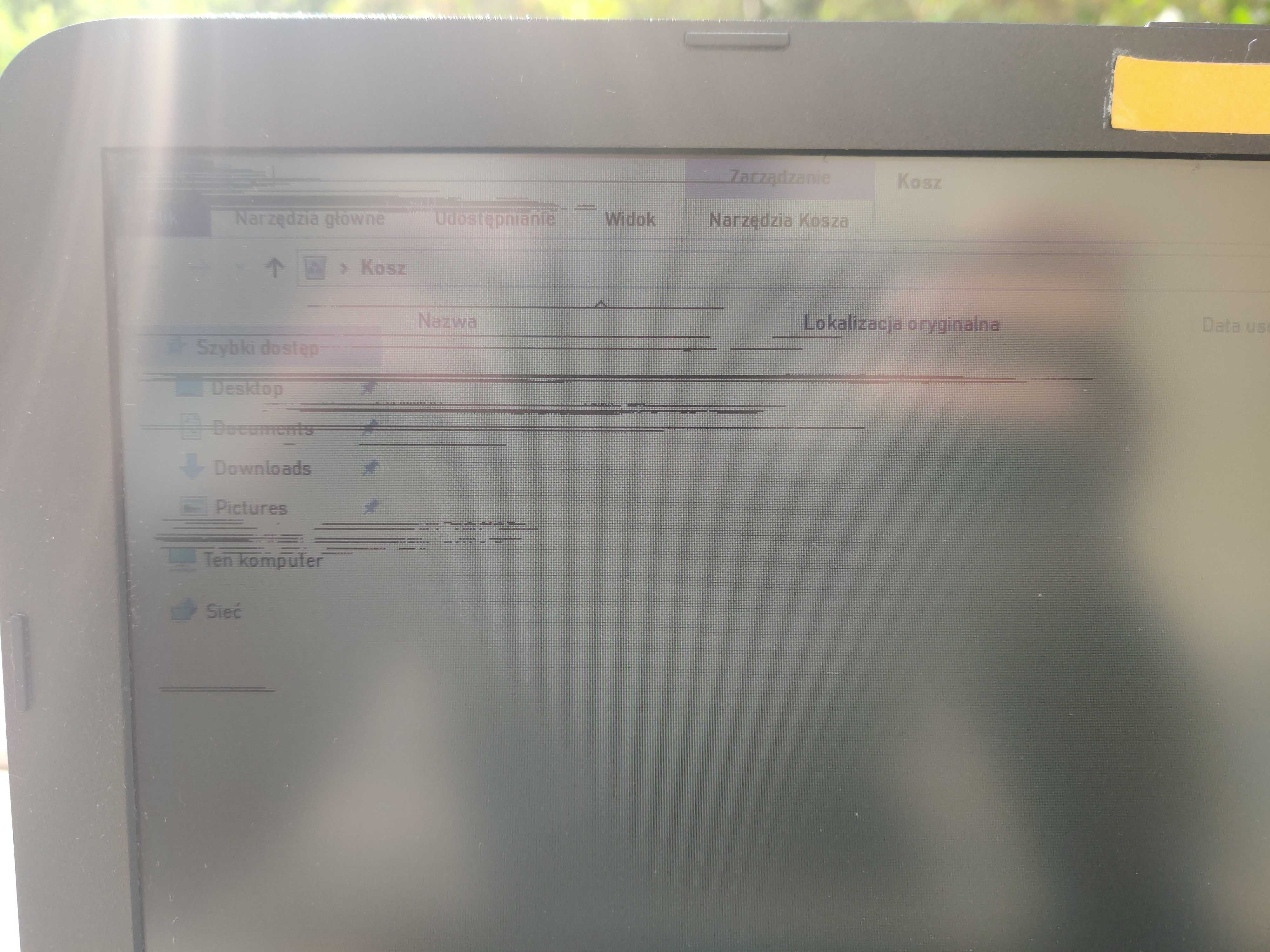 Laptop HP 250 G4 + monitor Samsung TC241W