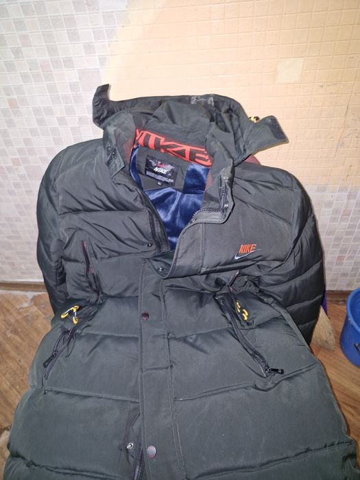 Пуховик мужской р 52-54