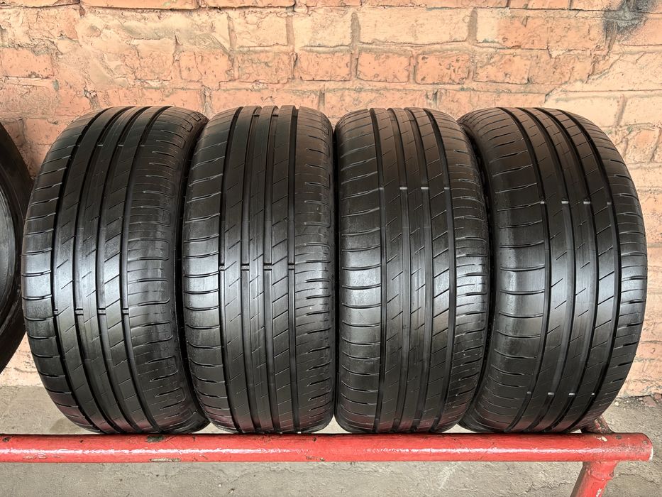 Комплект літніх шин 205/55R15 Good Year