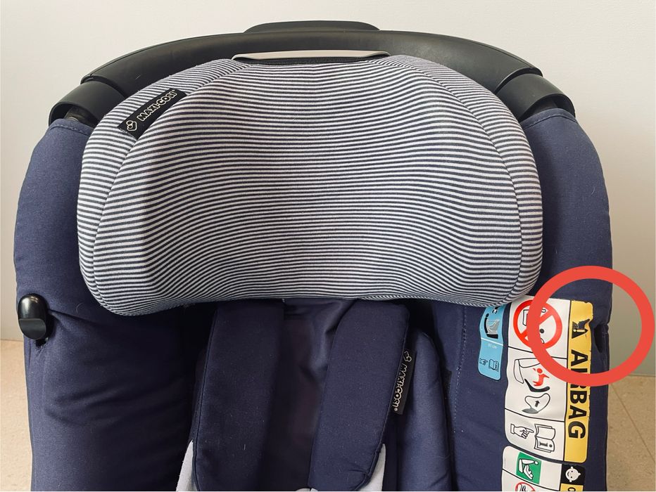 Автокрісло Maxi-cosi AxissFix с поворотним механізмом