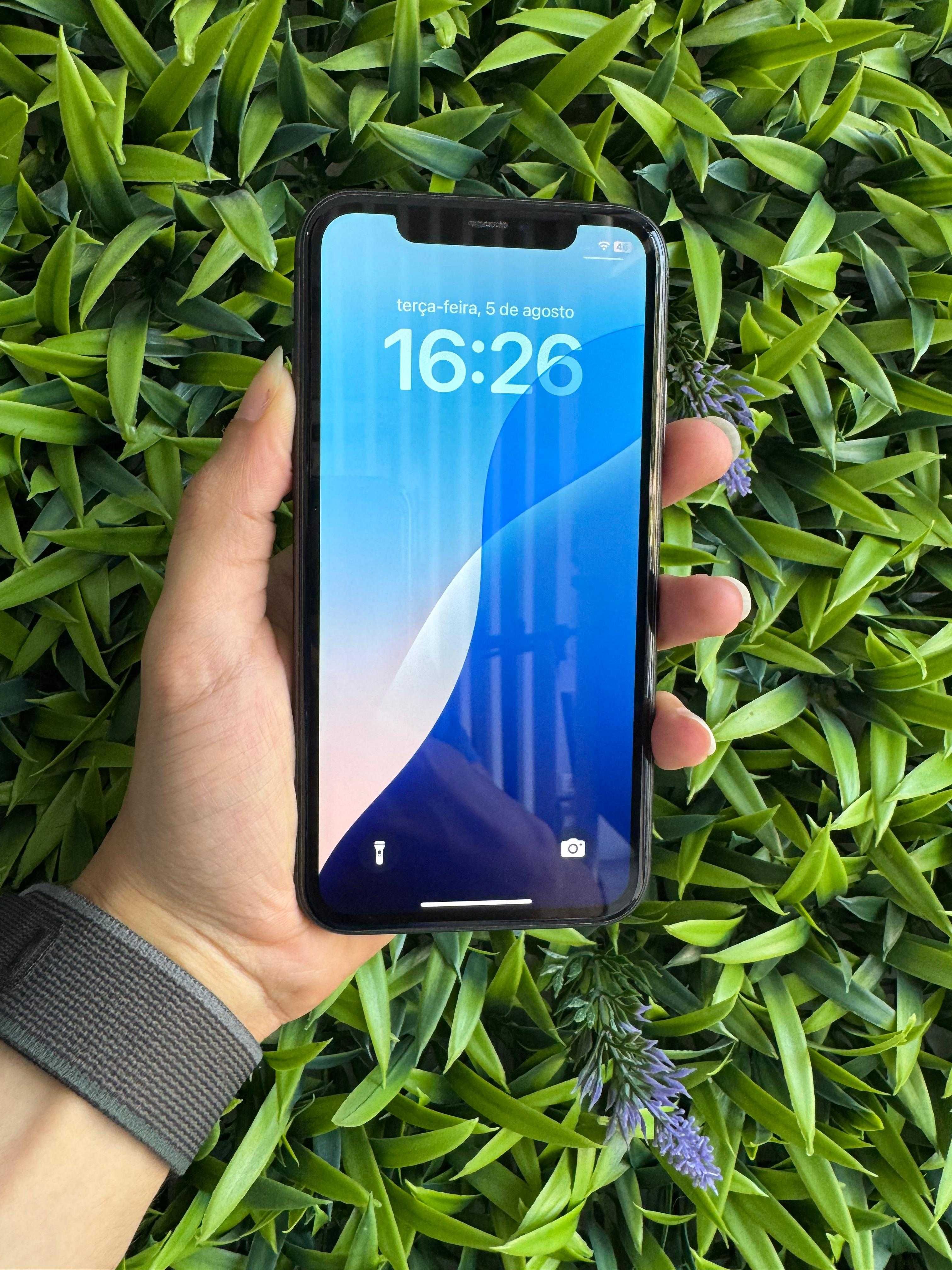 iPhone 11 64GB Bateria 100% Preto - Loja Ovar