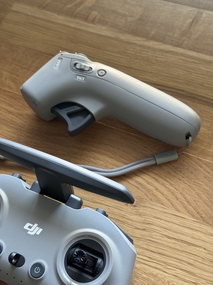 DJI FPV RC 2. FPV пульт керування