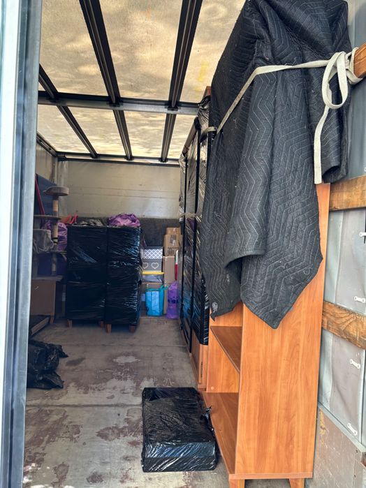 Tanie przeprowadzki  Transport mebli.Magazynowanie .