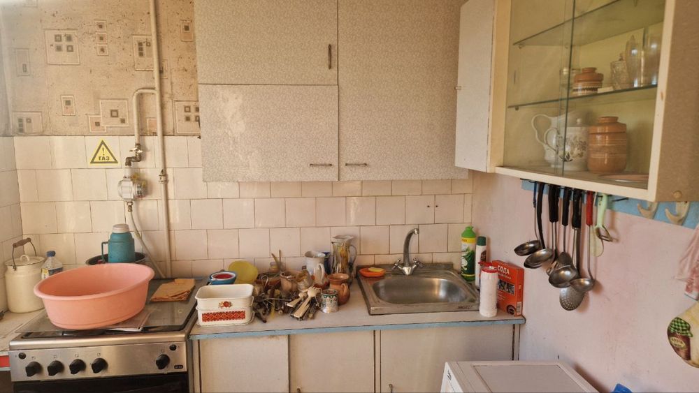 Продажа дуже дешевої трьохкімнатної квартири