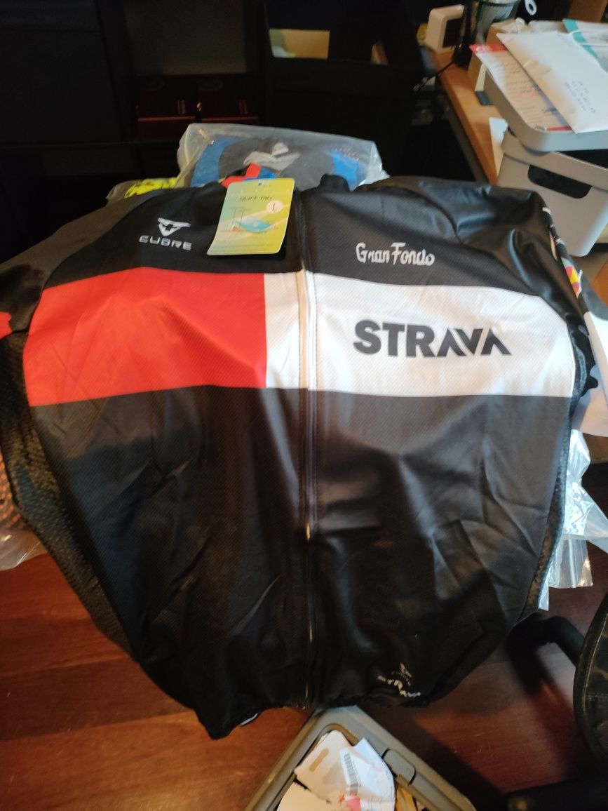 Equipamento de ciclismo  strava