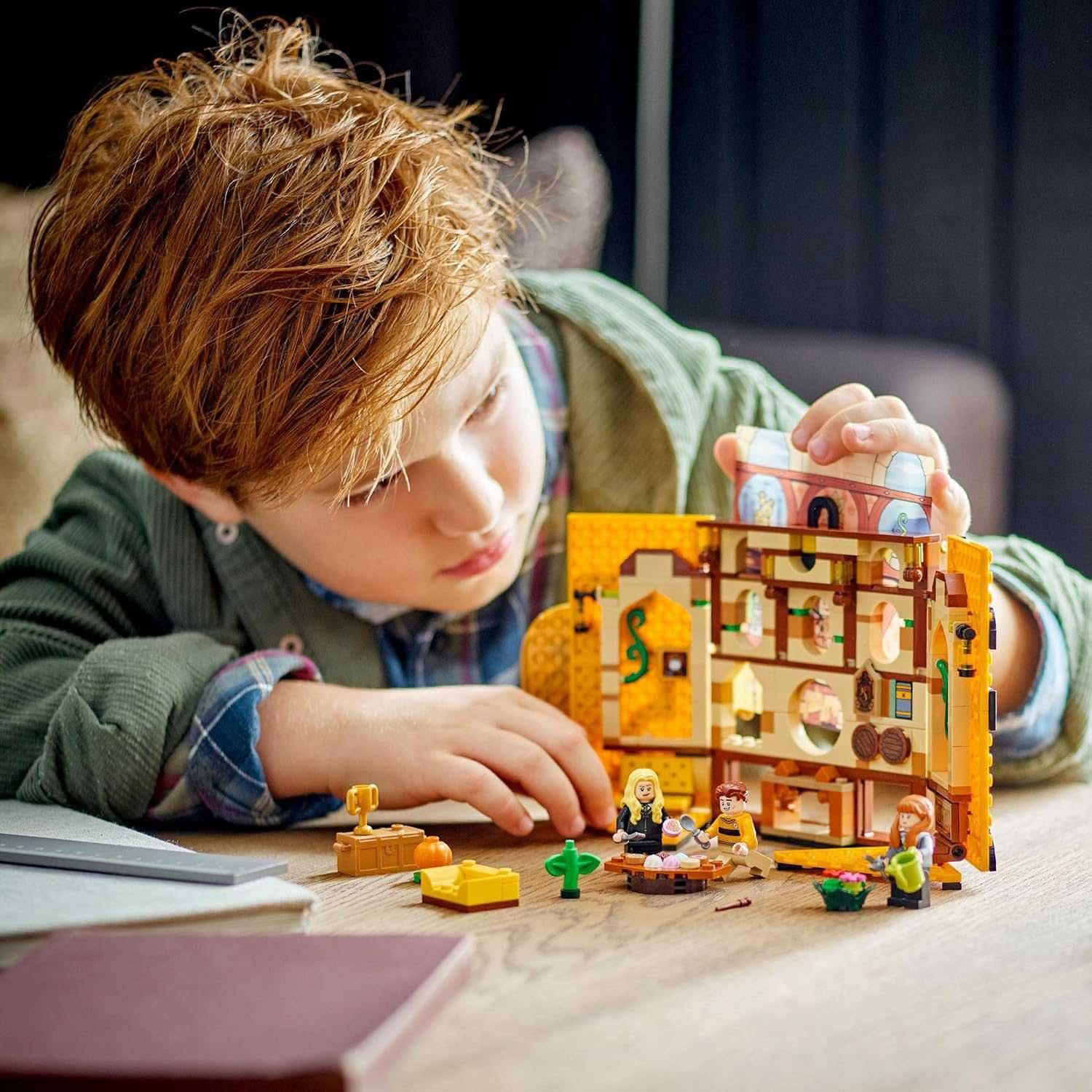 LEGO 76412 Harry Potter Flaga Hufflepuffu, Wspólny Pokój Zamku Hogwart