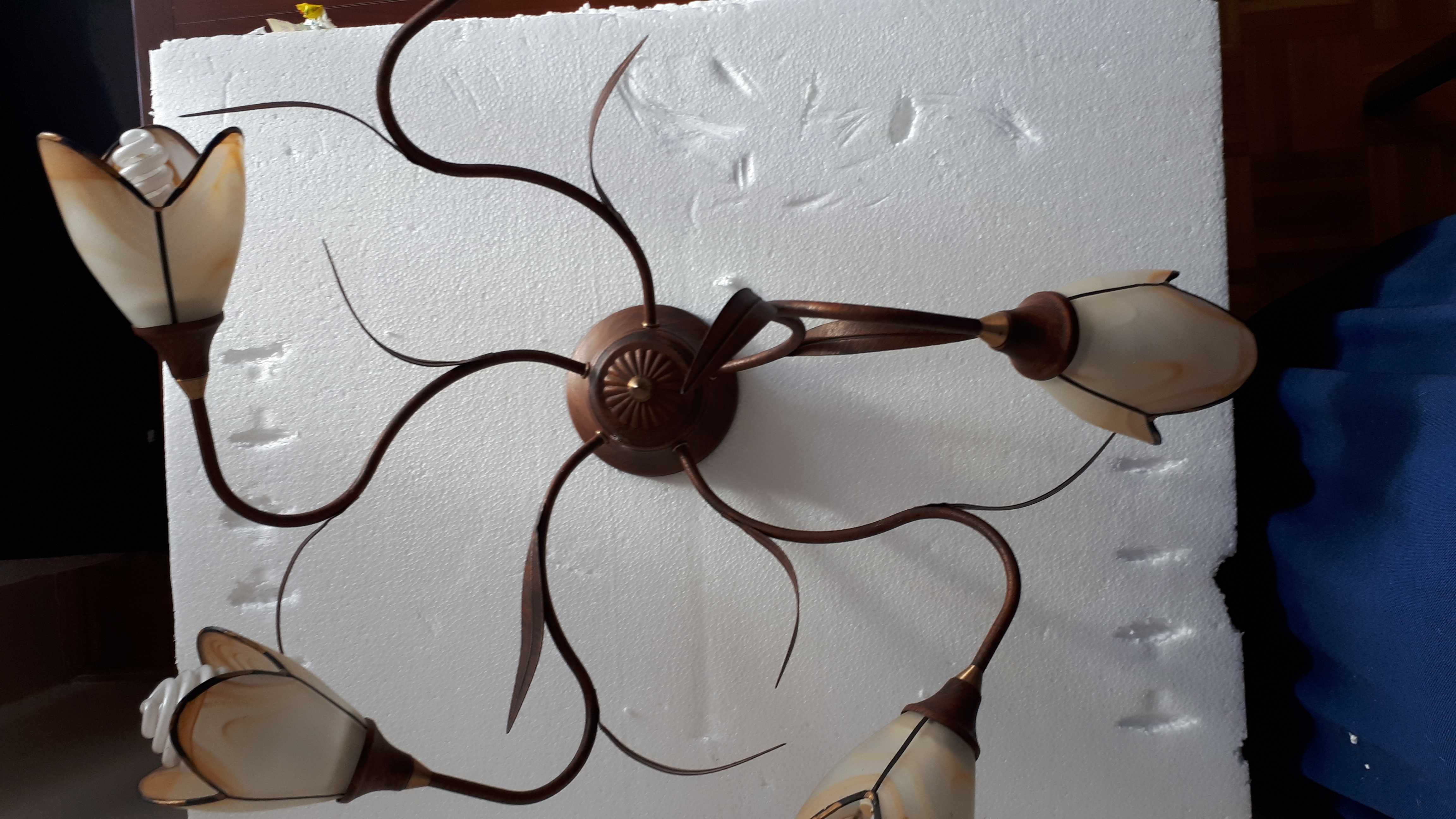 lampa sufitowa, 2 lampy ścienne z kablem, lampa stołowa + żarówki