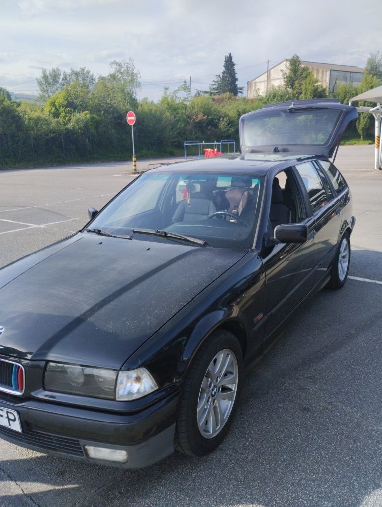 BMW  318  tds  touring