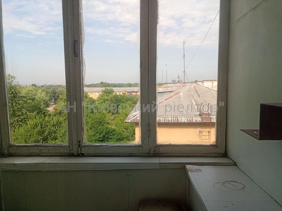 Продаж недорого 4 к. квартири в затишному ДВРЗ!