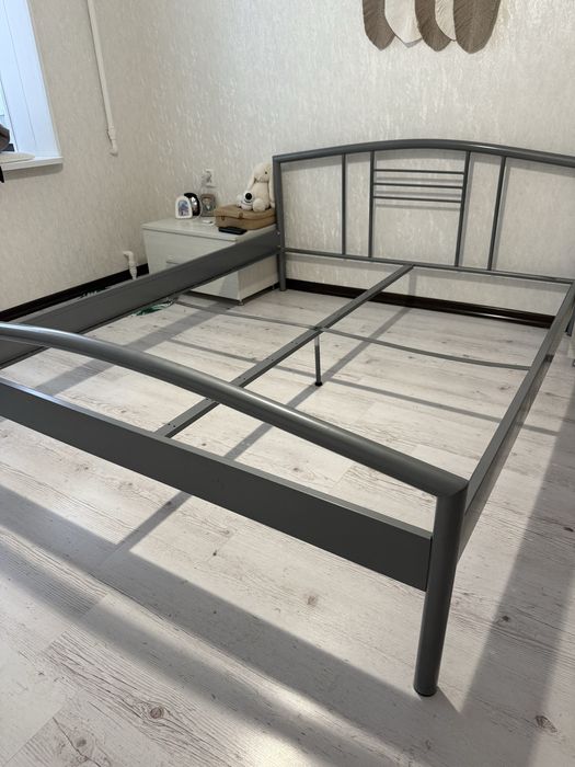 Кровать металическая 160*200