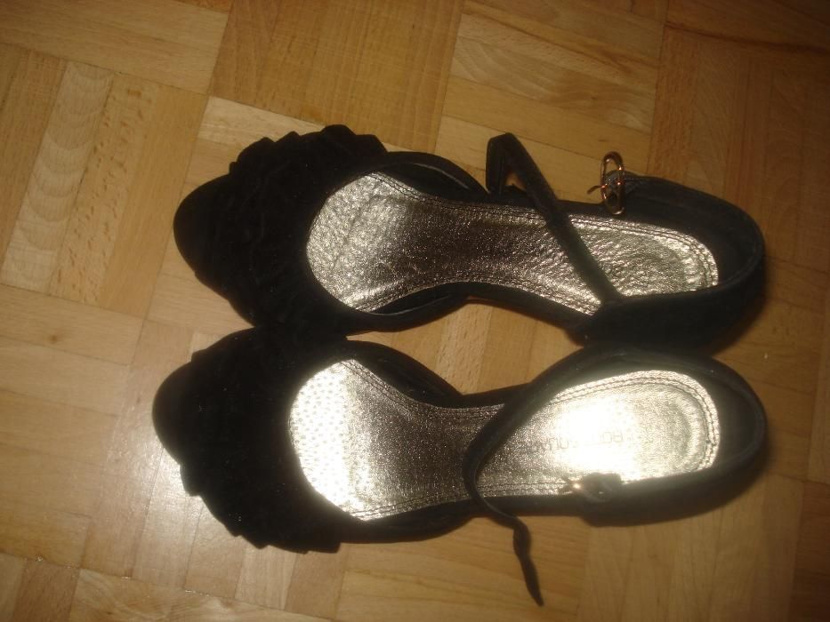 Piękne buty sandały szpilki rozm. 38