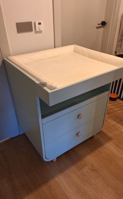 Komoda z przewijakiem Ikea Myllra, kolor turkusowy, stan idealny