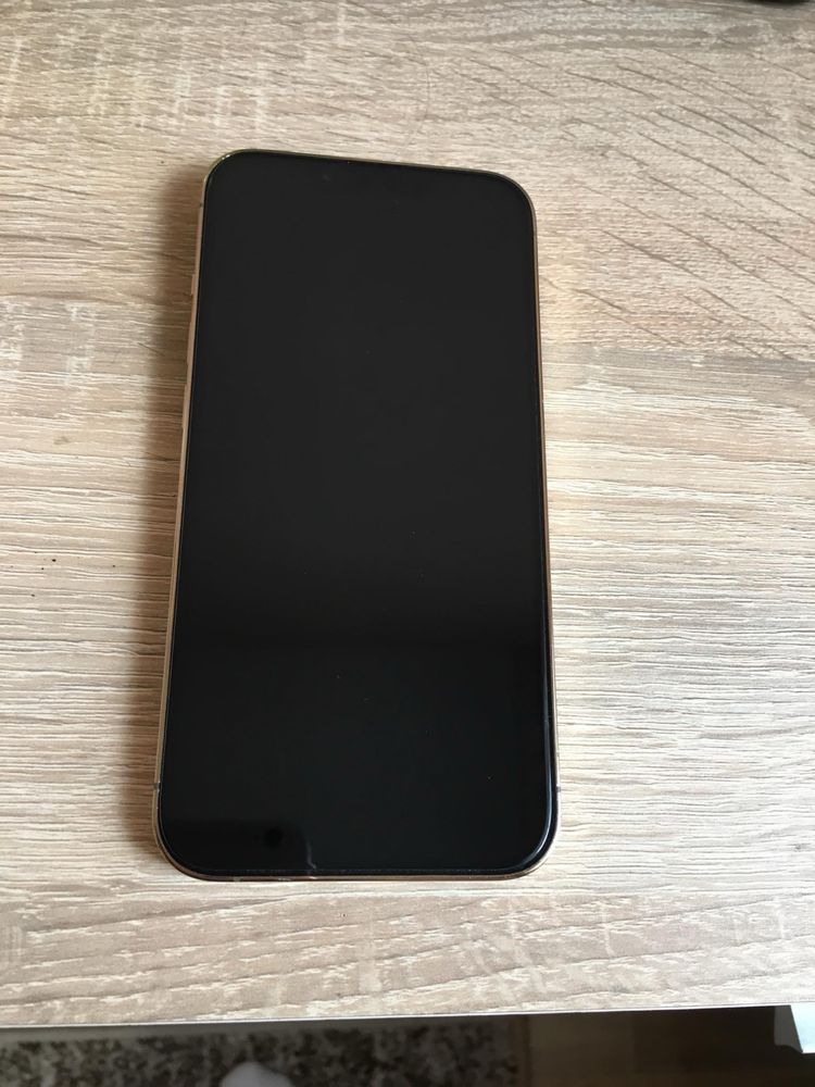 продам iphone 13 pro