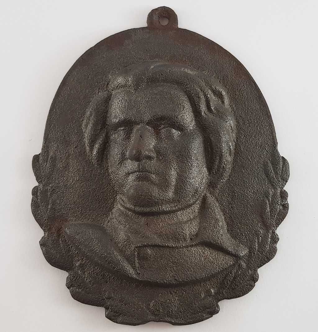 Medalion patriotyczny - Adam Mickiewicz - żeliwo - XIX wiek
