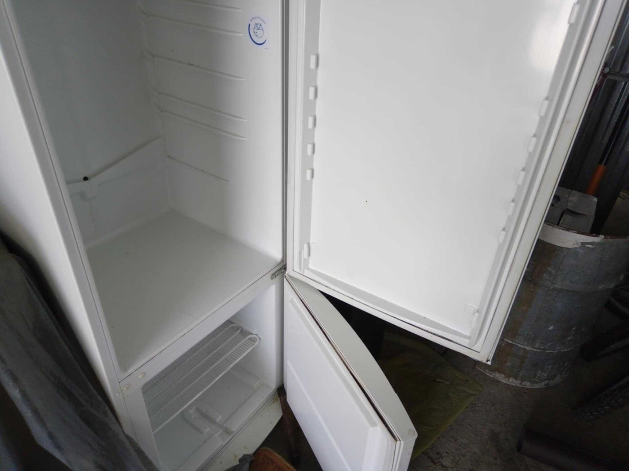 Lodówka Electrolux ERB2941 lodówko zamrażarka chłodziarka 155cm x 60cm