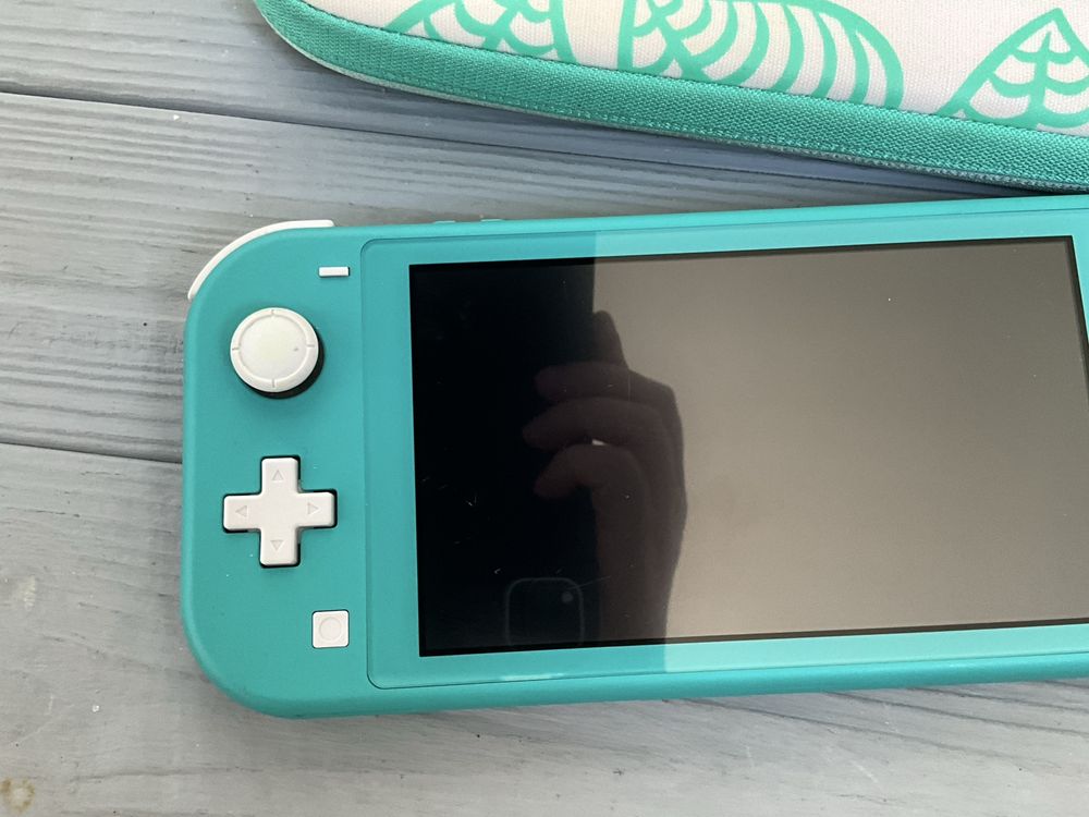 Nintendo switch lite animal crossing edition