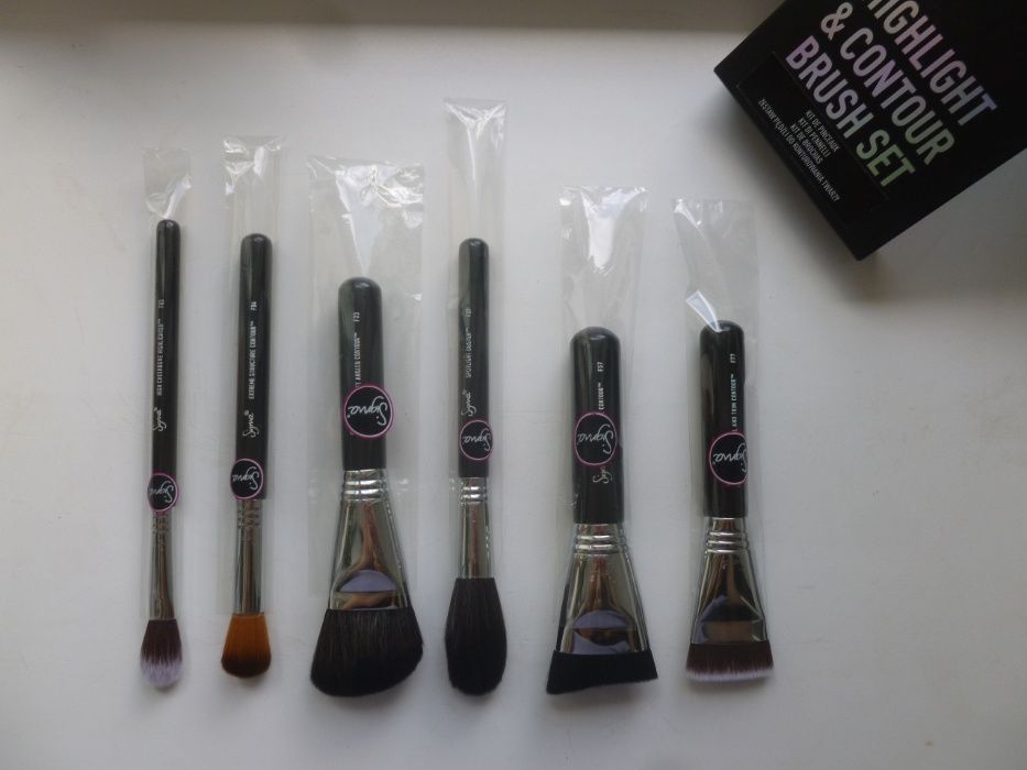 Набор кистей для макияжа Sigma Highlight & Contour Brush Set пензликів