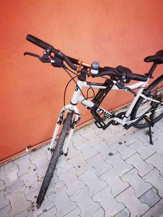 Bicicleta Trekking Riverside 120