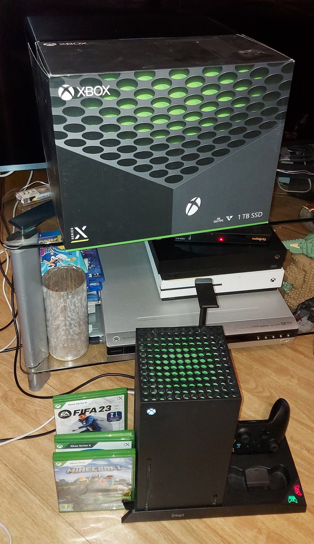XBOX Series X, Gry. Pad, pudełko, PS5, PlayStation