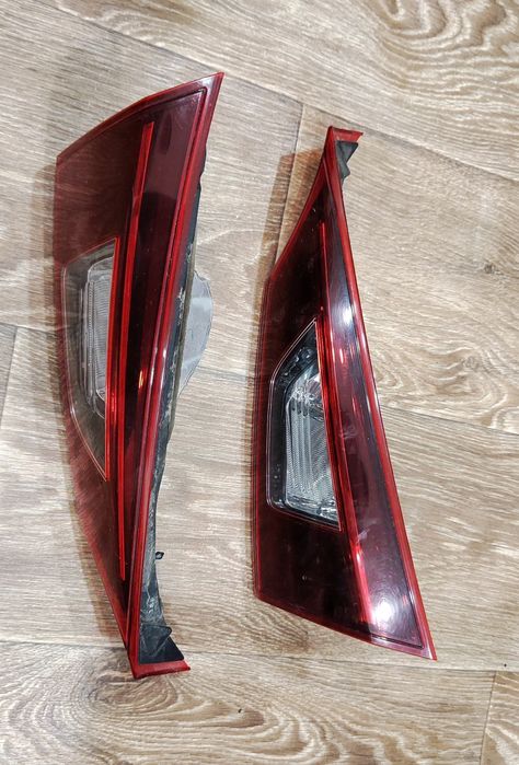 Задні ліхтарі задній ліхтар фонарь Mazda 3 bm bn 2013-2018