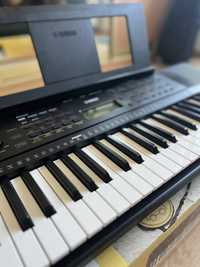 YAMAHA psr-e273 синтезатор