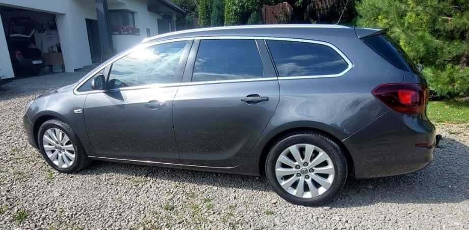 Opel Astra J (IV) 2011r 1.7 cdti