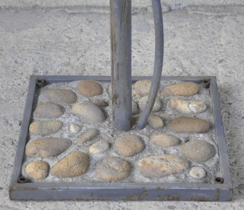 Domek dla Ptaszków Budka dla Ptaków Karmnik Metalowy z Podstawą Beton